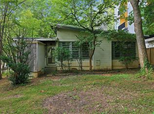 2205 Garden Pl, Raleigh, NC 27607