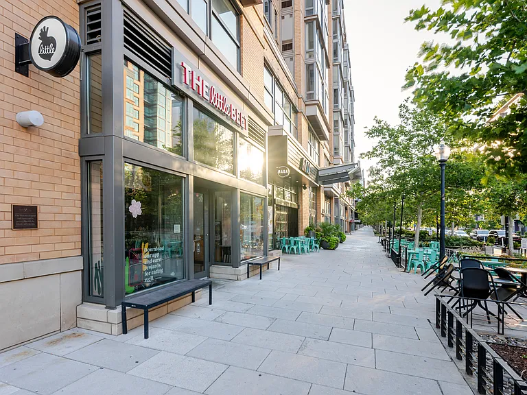 460 New York Ave NW #501 — Photo 12