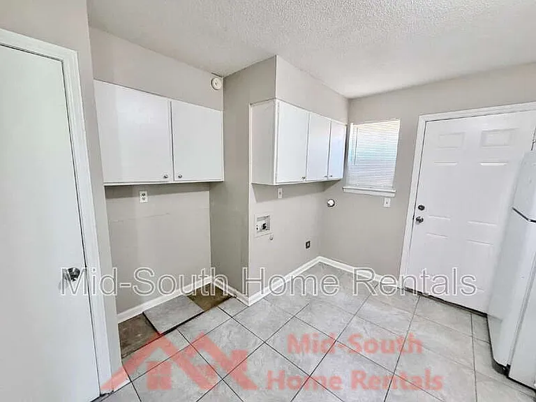 4077 Forest View Dr — Photo 7