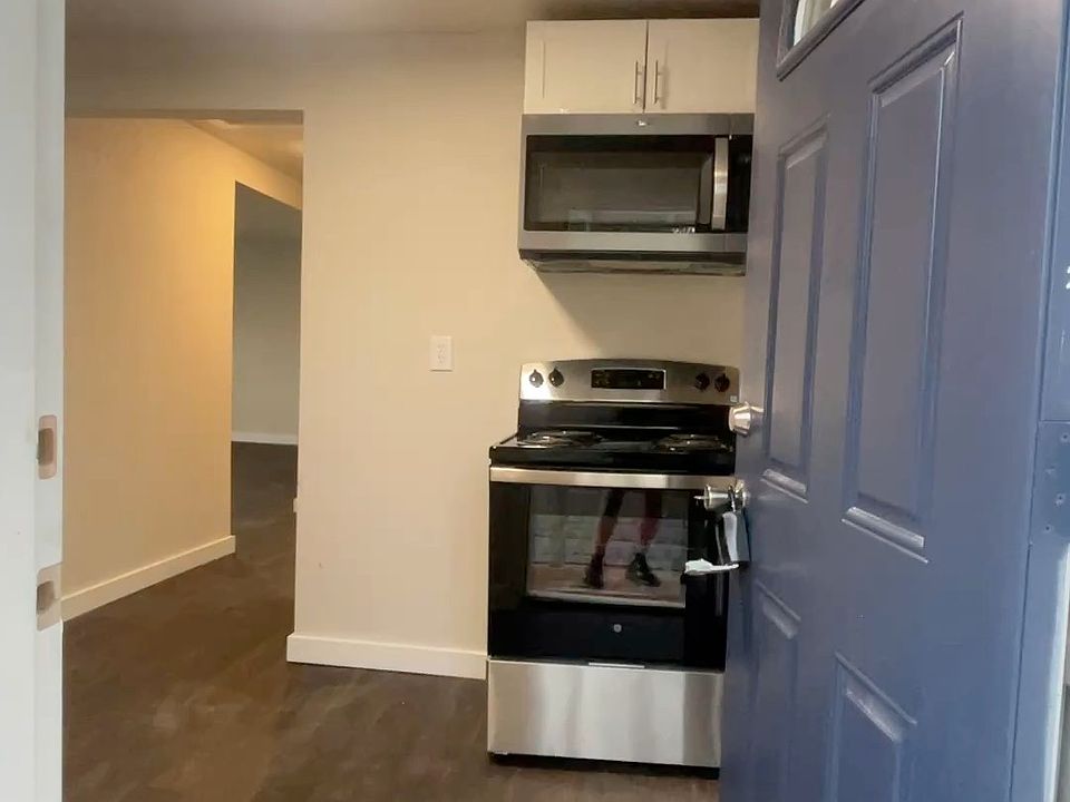 1st image of 307 E Good St #B