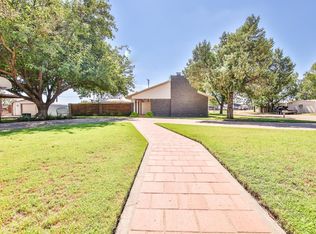 922 W Harris St, Spur, TX 79370