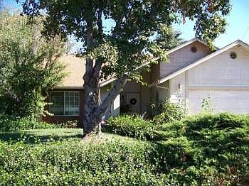 2nd image of 727 W 11th Ave