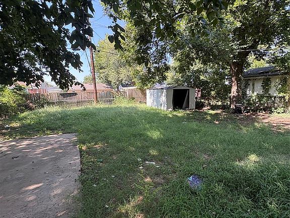 4th image of 2117 NE 17th St
