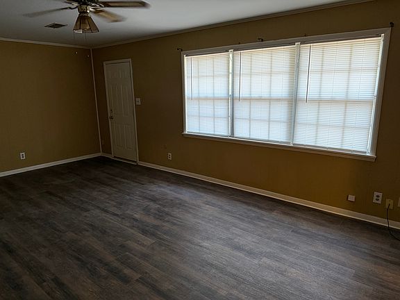 5th image of 2501 Sheraton Park Dr