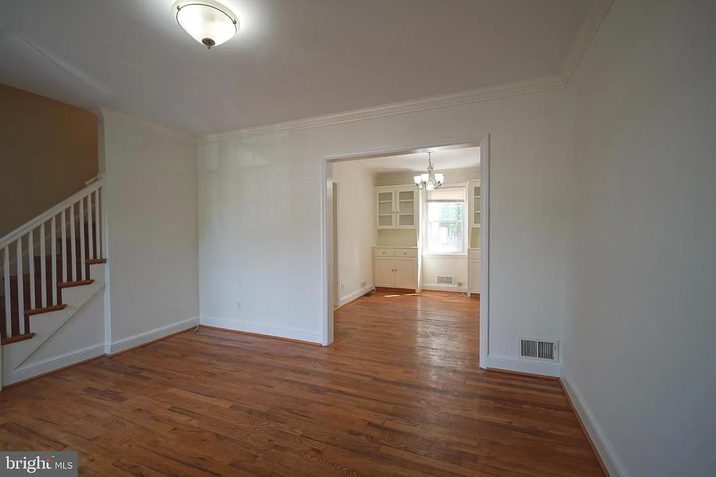 3 bed, 1231 sqft, $2,950 — Photo 3