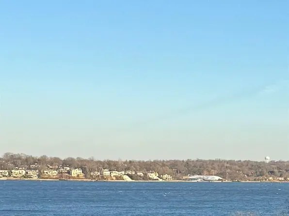 17-85 215 Street #4J, Bayside, NY 11360