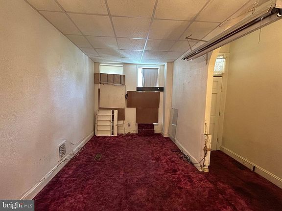 5th image of 307 S Mount St