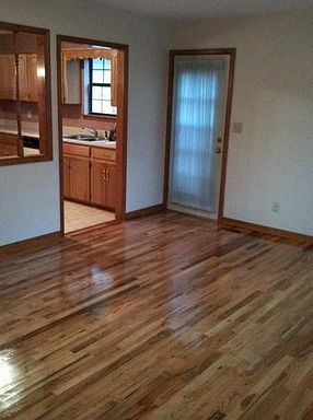 2nd image of 1320 Peaceburg Rd APT 1