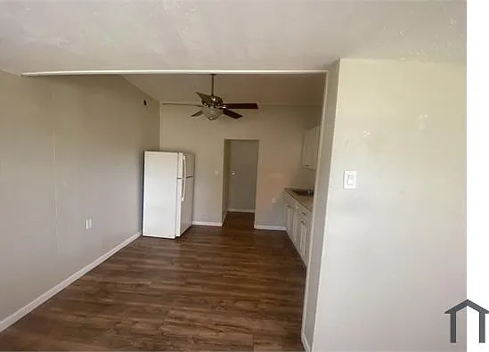 600 SW 9th St #5A — Photo 2