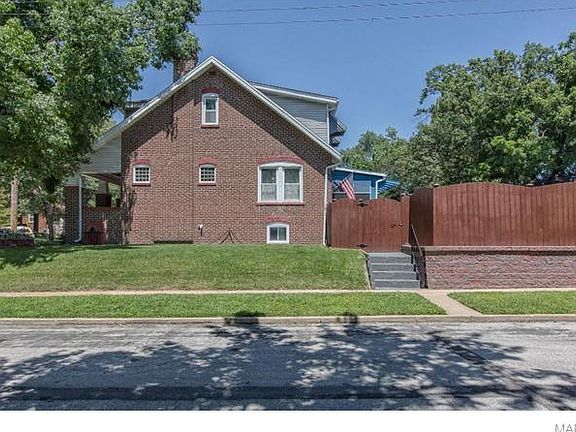 5th image of 2034 Alameda Ave