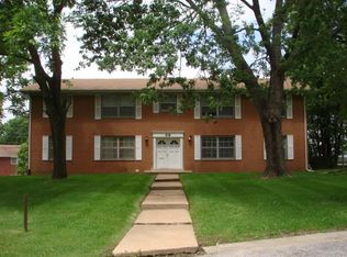 39 N Cape Ct, Belleville, IL 62226