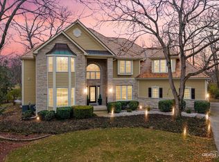 216 Crooked Tree Ct, Naperville, IL 60565