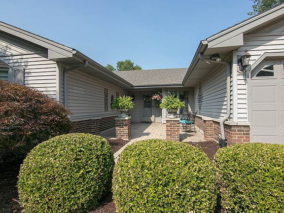 2nd image of 196 Kingston Ln