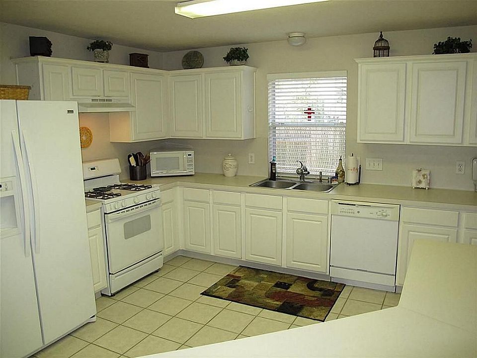2nd image of 14807 Spring Walk Ln
