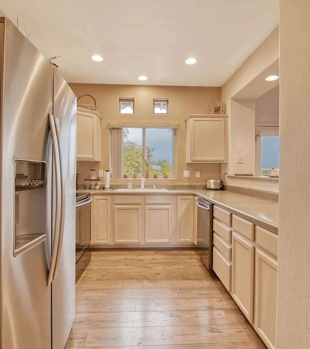 2 bed, 1240 sqft, $2,400 — Photo 1