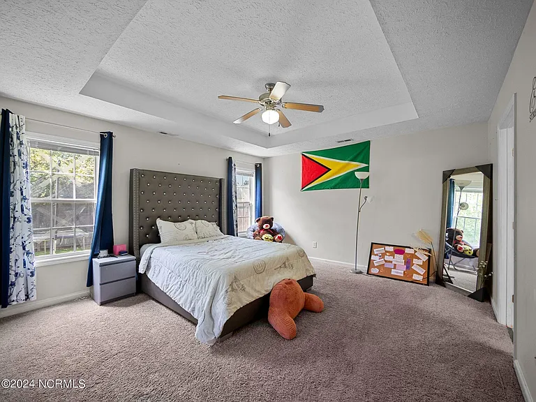 204 Jasmine Ln — Photo 32