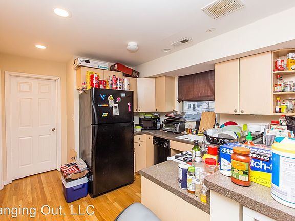 5th image of 1657 N Maplewood Ave #Ch2r