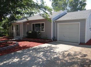 459 Cochrane Ave, Ukiah, CA 95482
