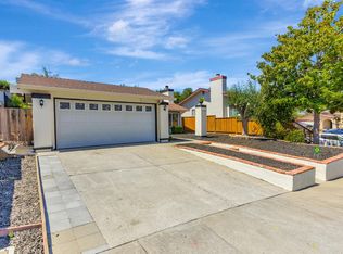 22561 Mossy Rock Dr, Hayward, CA