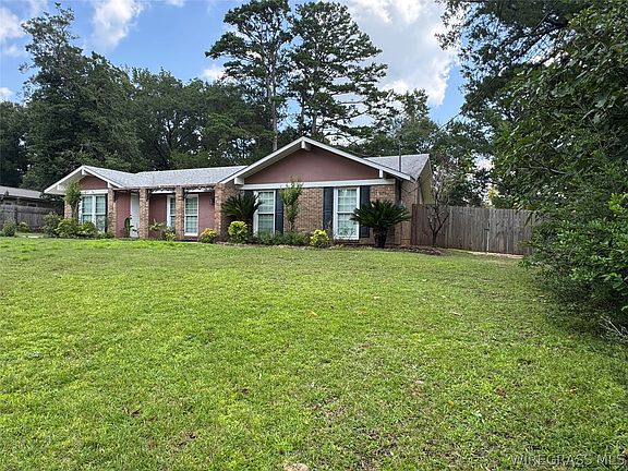 2nd image of 140 Coby Dr