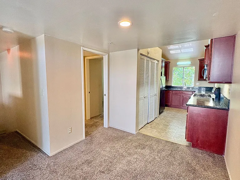 1185 E Foothill Blvd #20 — Photo 12