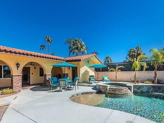 2nd image of 470 W Hermosa Pl