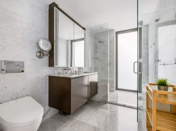 805 Washington Avenue image 9 of 23