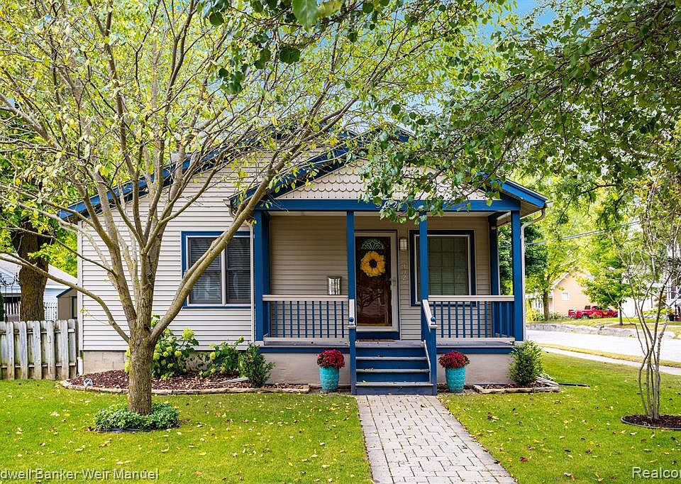 302 Yerkes St, Northville, MI 48167 Zillow