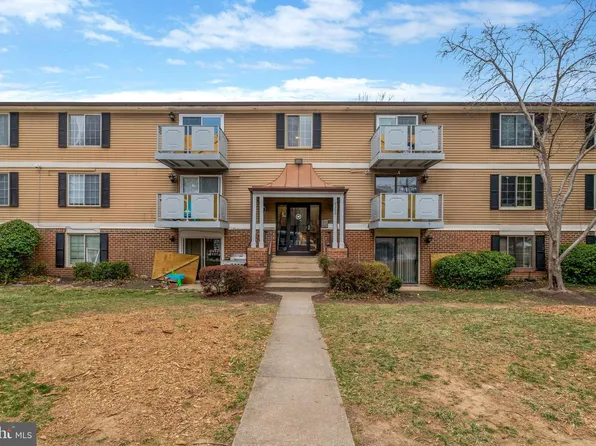 4300 Buckman Rd APT D, Alexandria, VA 22309