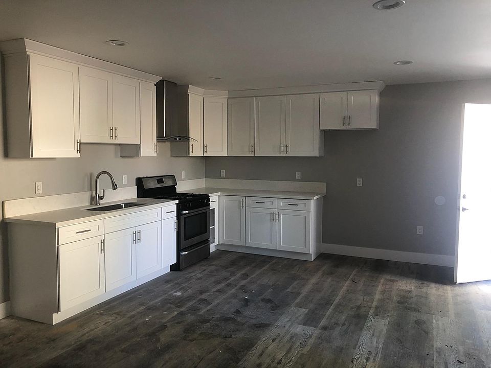1st image of 5324 Nutmeg St