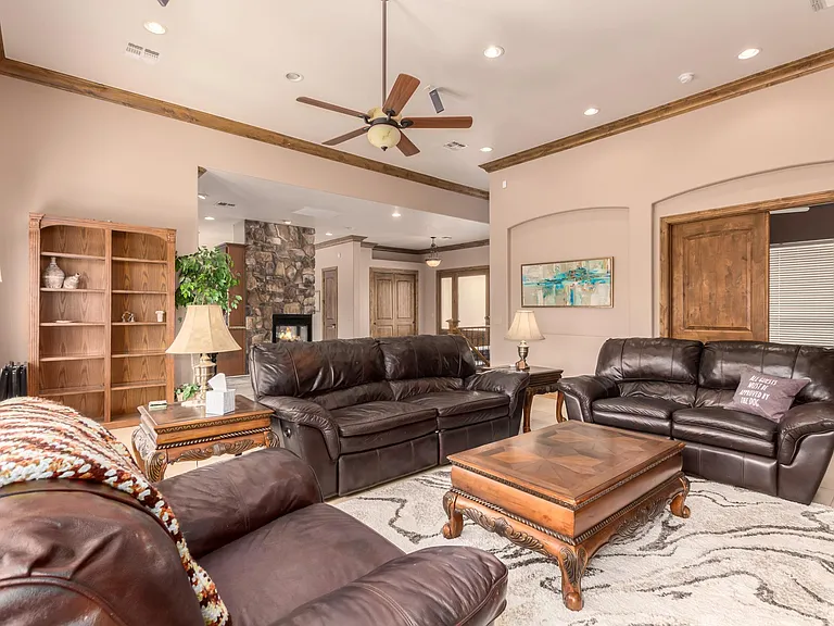 6770 E Skyline Dr — Photo 29