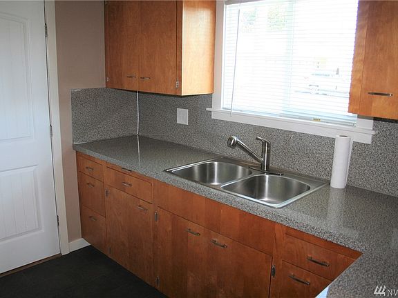 3rd image of 510 N Williams St