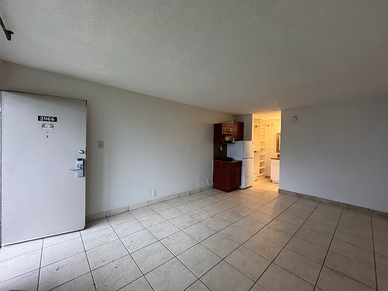 7900 S Orange Blossom Trl #2 — Photo 4