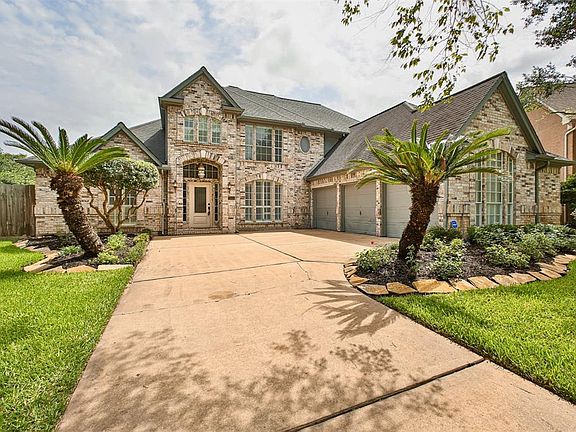 2nd image of 3015 Clear Water Park Dr