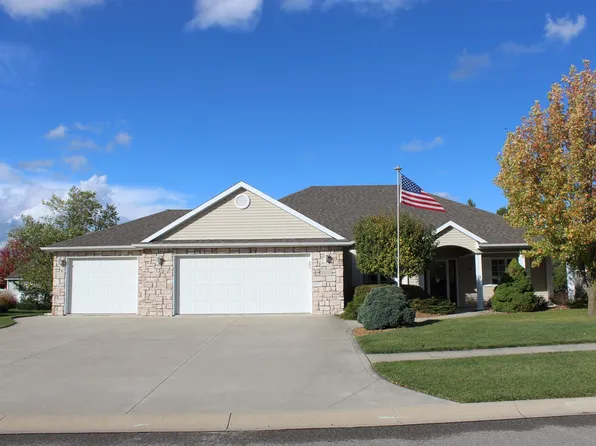 1520 Hammel Dr, Angola, IN 46703