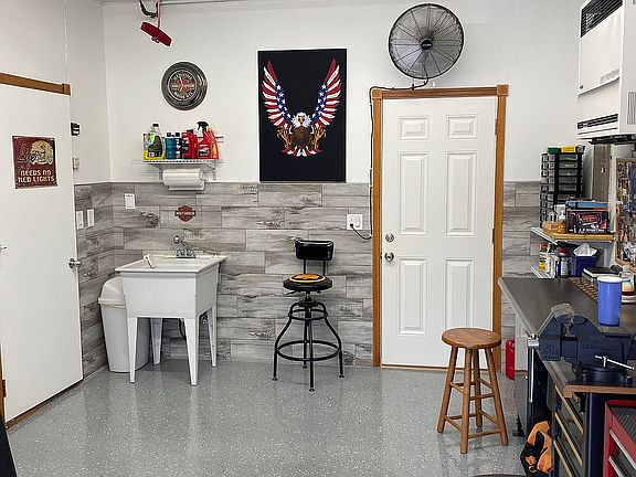 One photo of the third stall