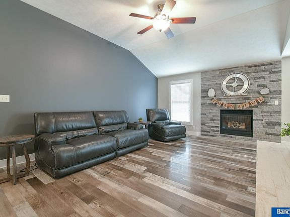 3rd image of 8631 Misty Blue Cir