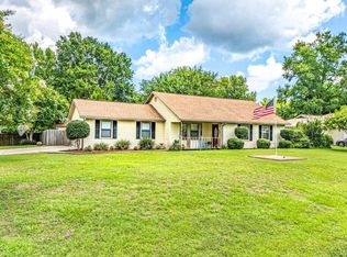 102 Forest Ridge Dr, Kingsland, GA 31548