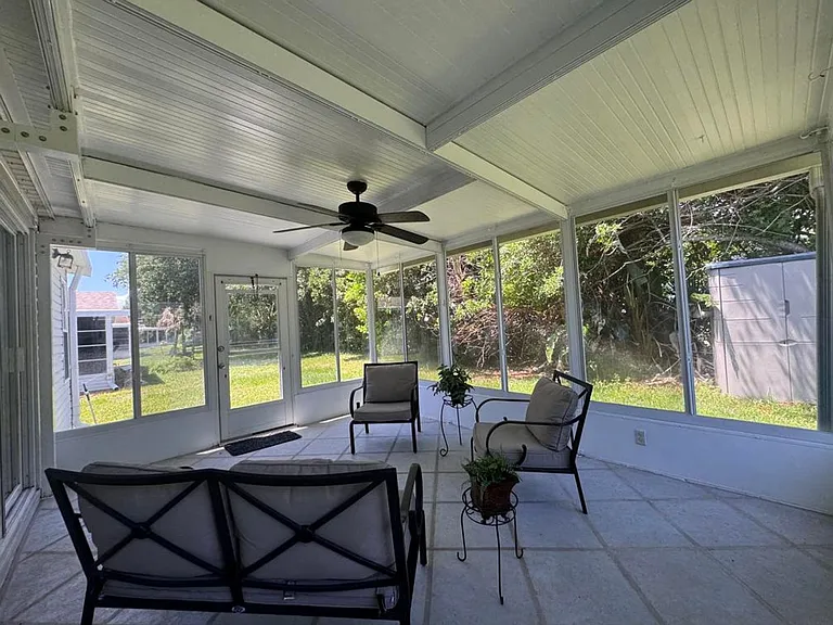 25 Winthrop Ln — Photo 21