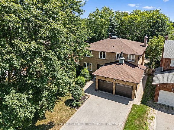 2nd image of 404 Easy St