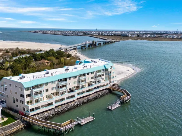 9400 Roberts Ave APT 306, Sea Isle City, NJ 08243