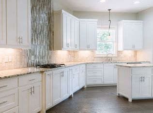 6209 W Valley View Rd, Bentonville, AR 72758