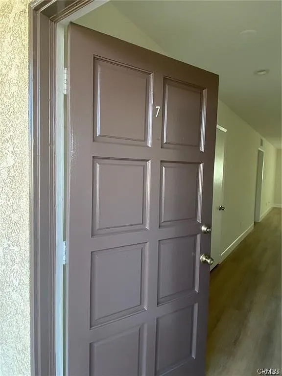 2 bed, 1000 sqft, $3,000 — Photo 2