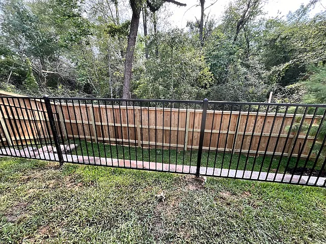 2430 Ridge Oak Dr — Photo 16