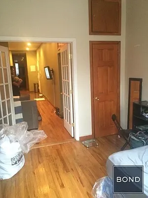 Rented by Bond New York | media 32