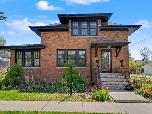 816 10th Ave, Grinnell, IA 50112