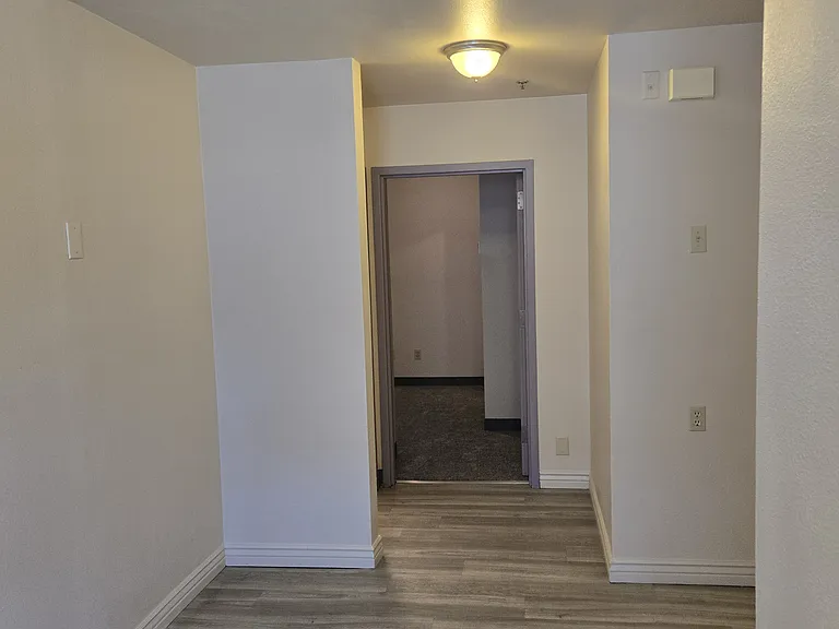 Roosevelt Tower — Photo 25