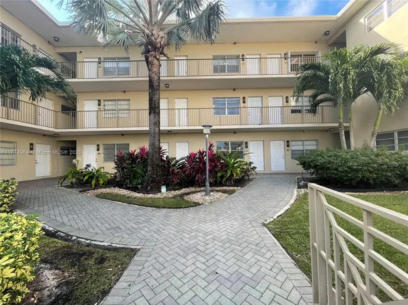 2200 S Ocean Dr APT N115, Hollywood, FL 33019