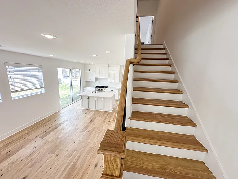 1278 W Hendrix St — Photo 7