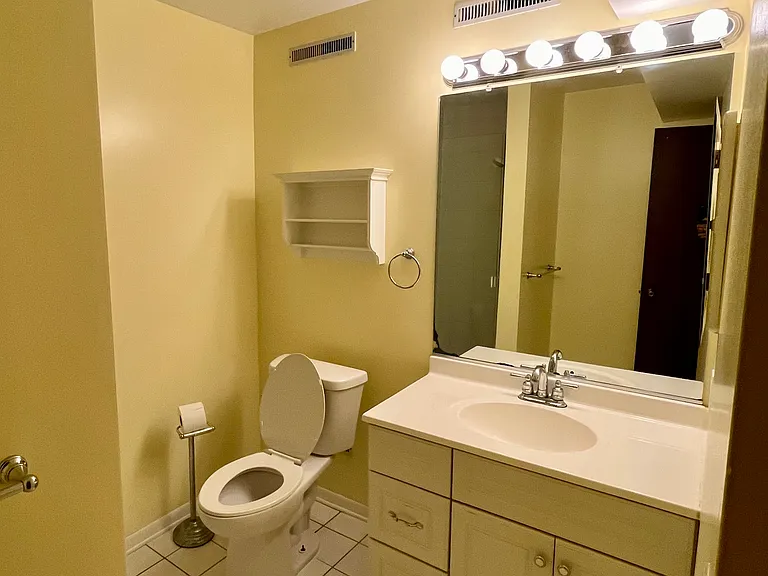 2nd Full Bathroom